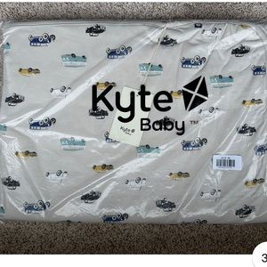 ISO Kyte vintage car nib toddler blanket